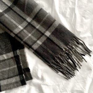 Men’s Classic Multigrey toned Plaid Scarf